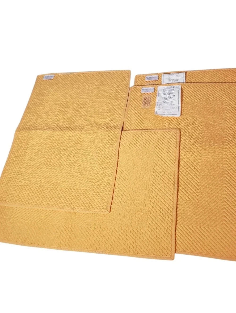 Williams Sonoma Durable Quilted Placemats Gold (4) Iconic French Provoncial NWT
